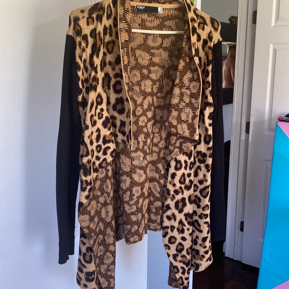 Fox cheetah print cardigan size M